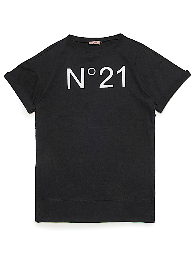 T-shirt over a vestito con spacchi laterali N21